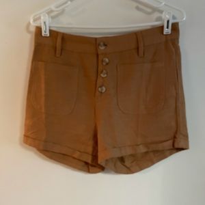 Cute shorts. They zip not button.